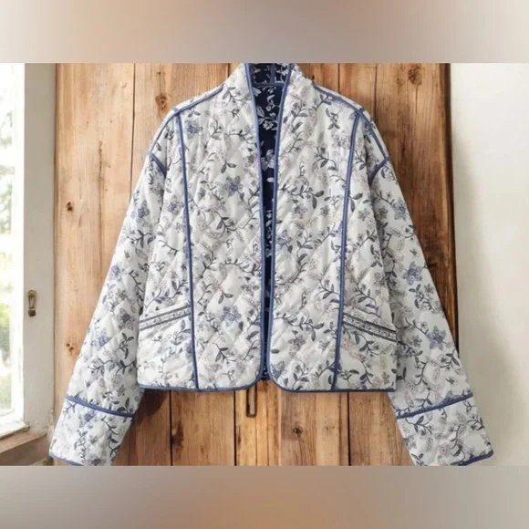 Floral Reversible Quilted Cotton Jacket: Oversized Boho Bomber - Picture 2 of 9